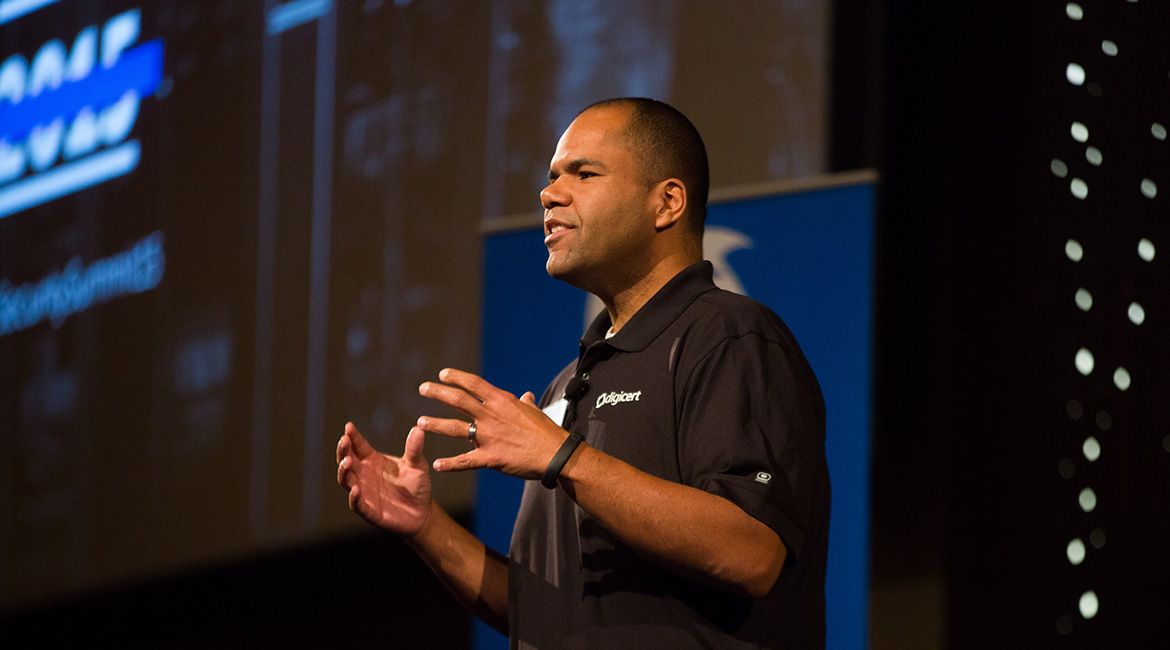 Flavio Martins - Customer Service Speaker